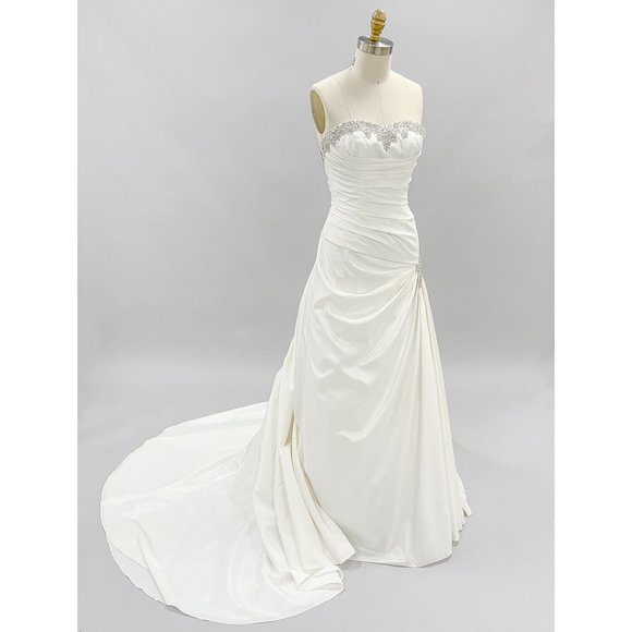 US Bridal Size 4 (EU size 8) - Pleated Taffeta Trumpet Wedding dress - Picture 3 of 6